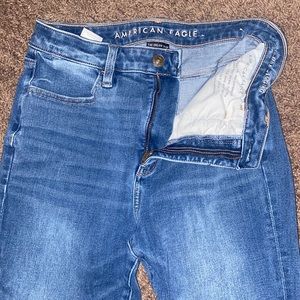 American Eagle Super High Rise Dream Jean Jegging